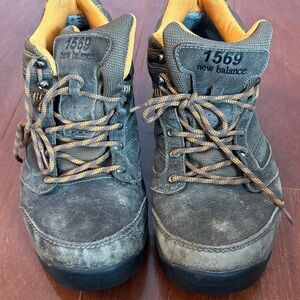 New Balance Men's Gray and Brown Hiking Boots w/ Orange Lining size 12, 6e wide
